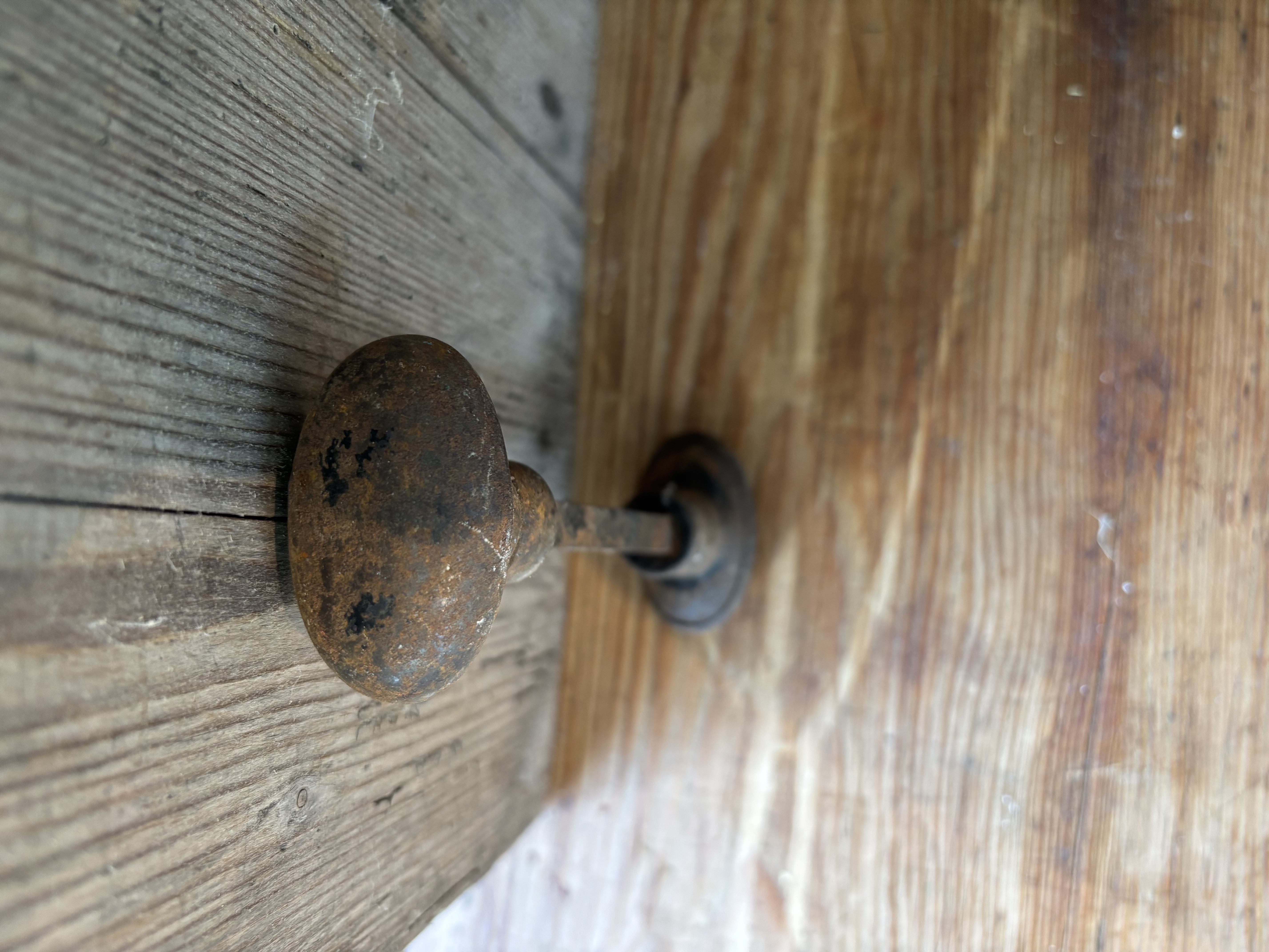 IJzeren deurknoppen dubbel stel nr 17