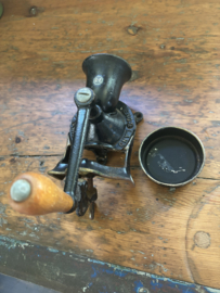 Douwe Egberts oude koffiemolen