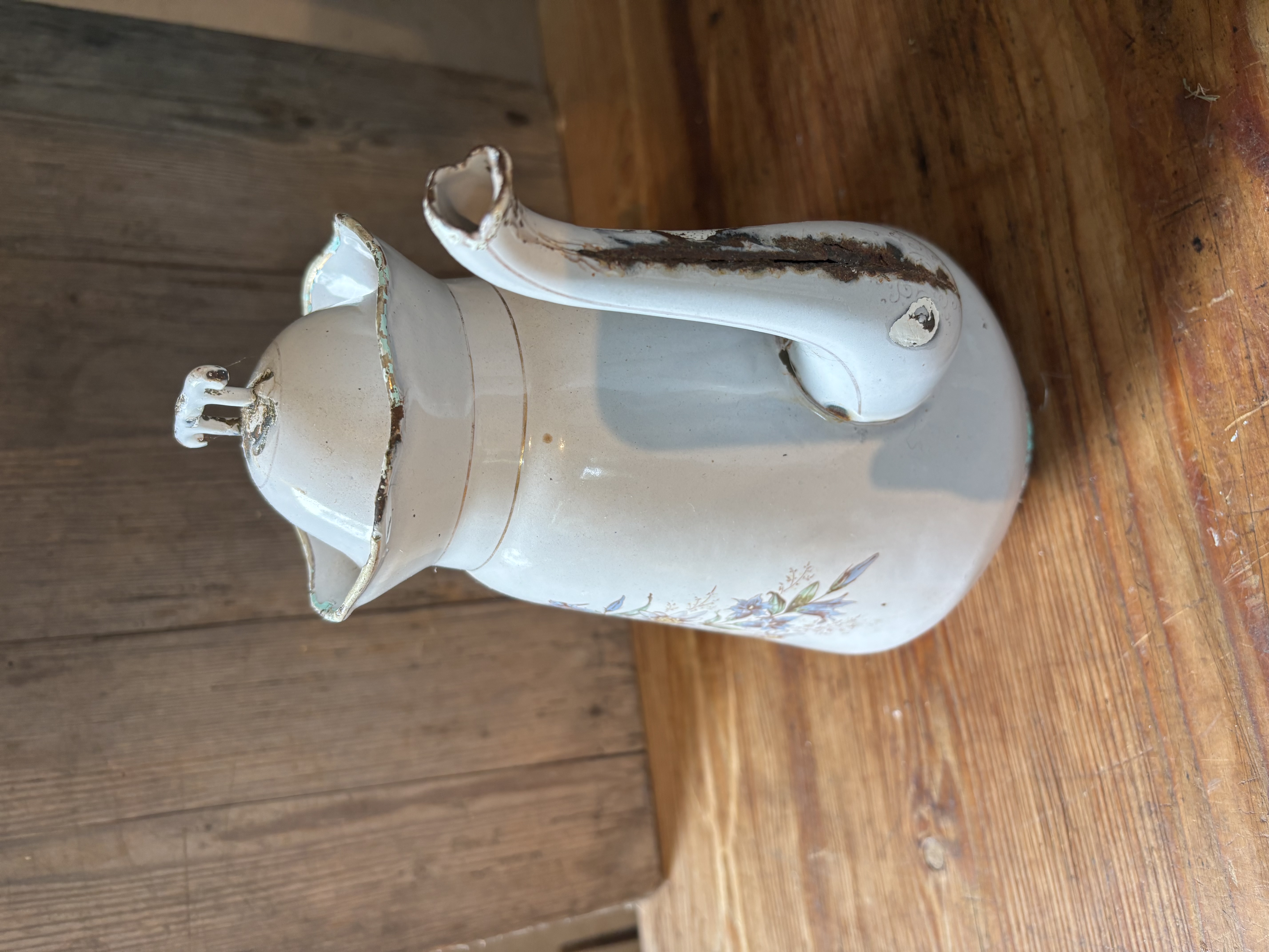 Schaatsenrijder kan met bloemen