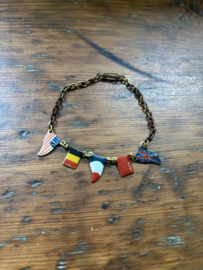 Oud bevrijdings armbandje met vlaggen
