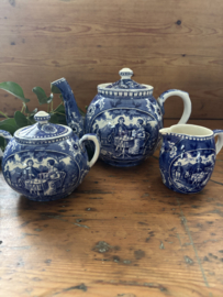 Teadrinker koffiepot ,suiker en melk stelletje