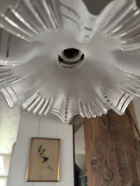Glas lampje gegolfd