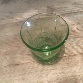 Groen lepelvaasje