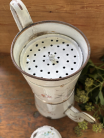 Grote koffiepot met opstand