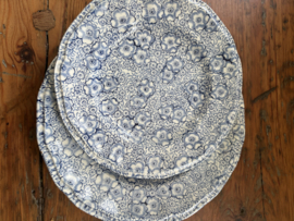 (Verkocht)Twee borden Wedgwood