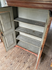 Prachtige orginele oude boerderij kast met bovenla.