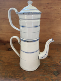 Wit met blauwe emaille koffiepot met opstand