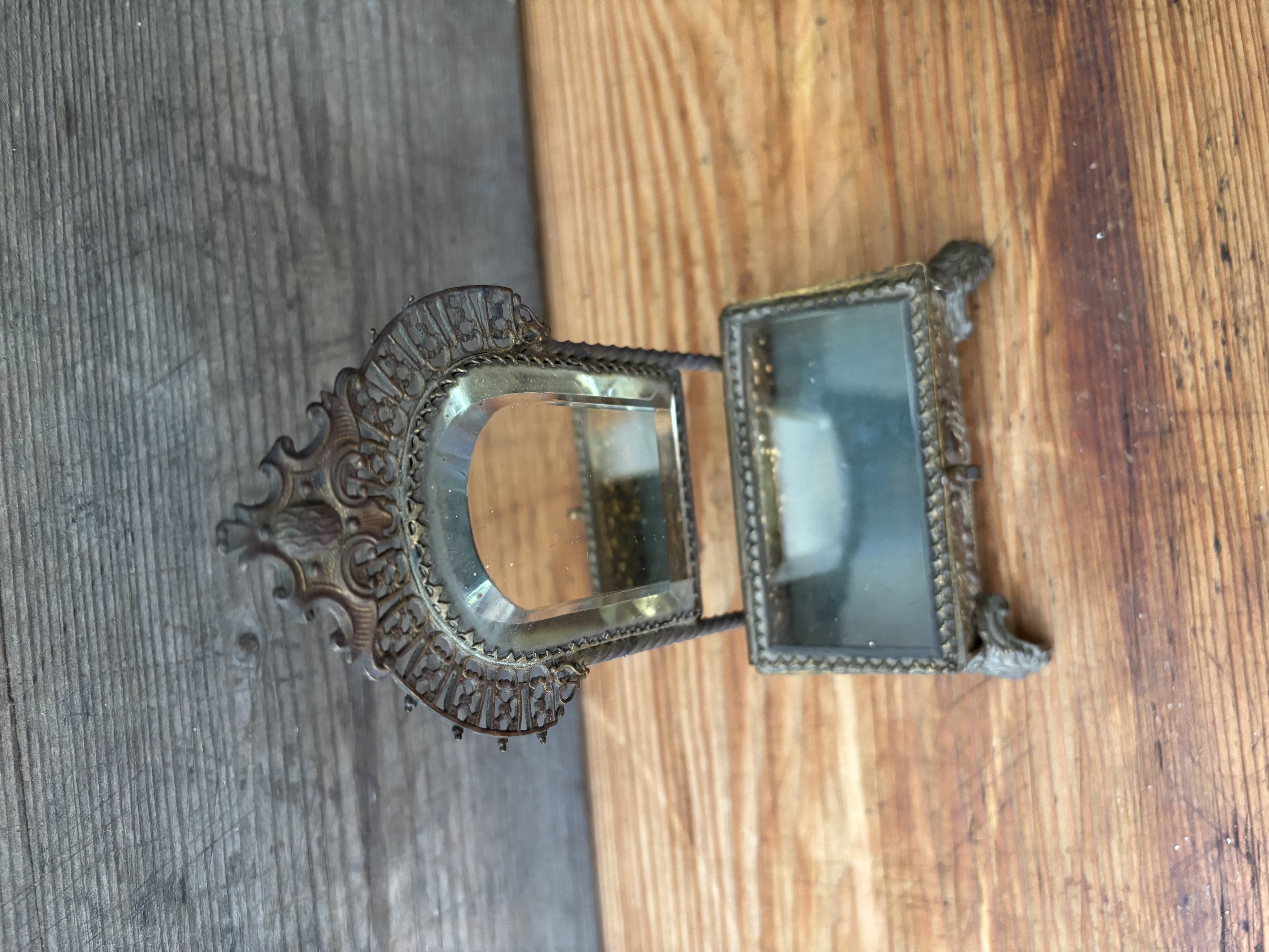 Bruidsdoosje met geslepen spiegeltje