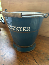 Petrol  blauwe groenten emmer