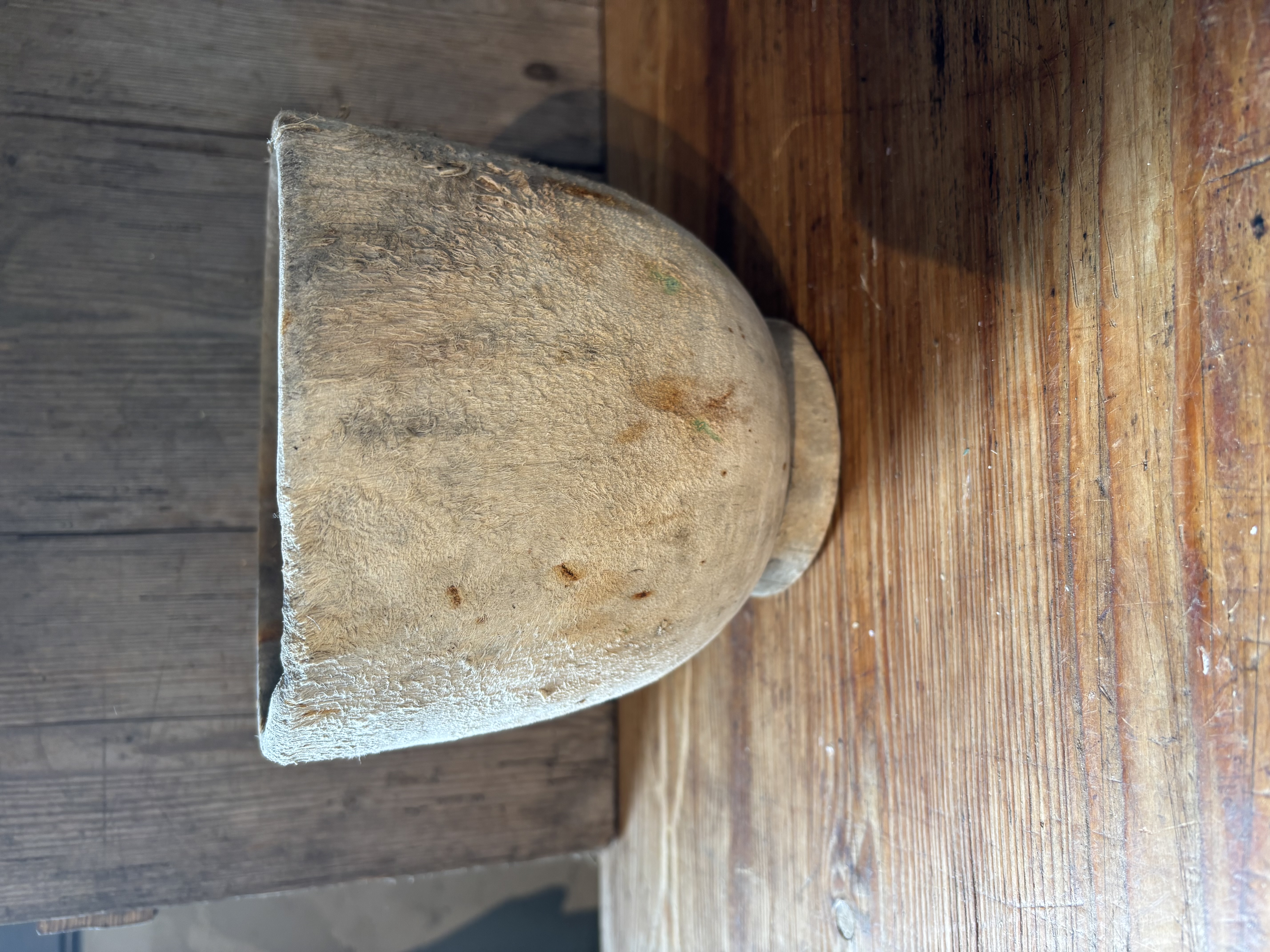 Oude houten kaasmal