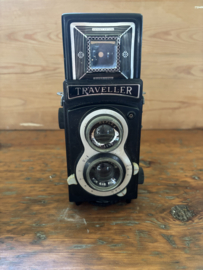 Traveler box camera