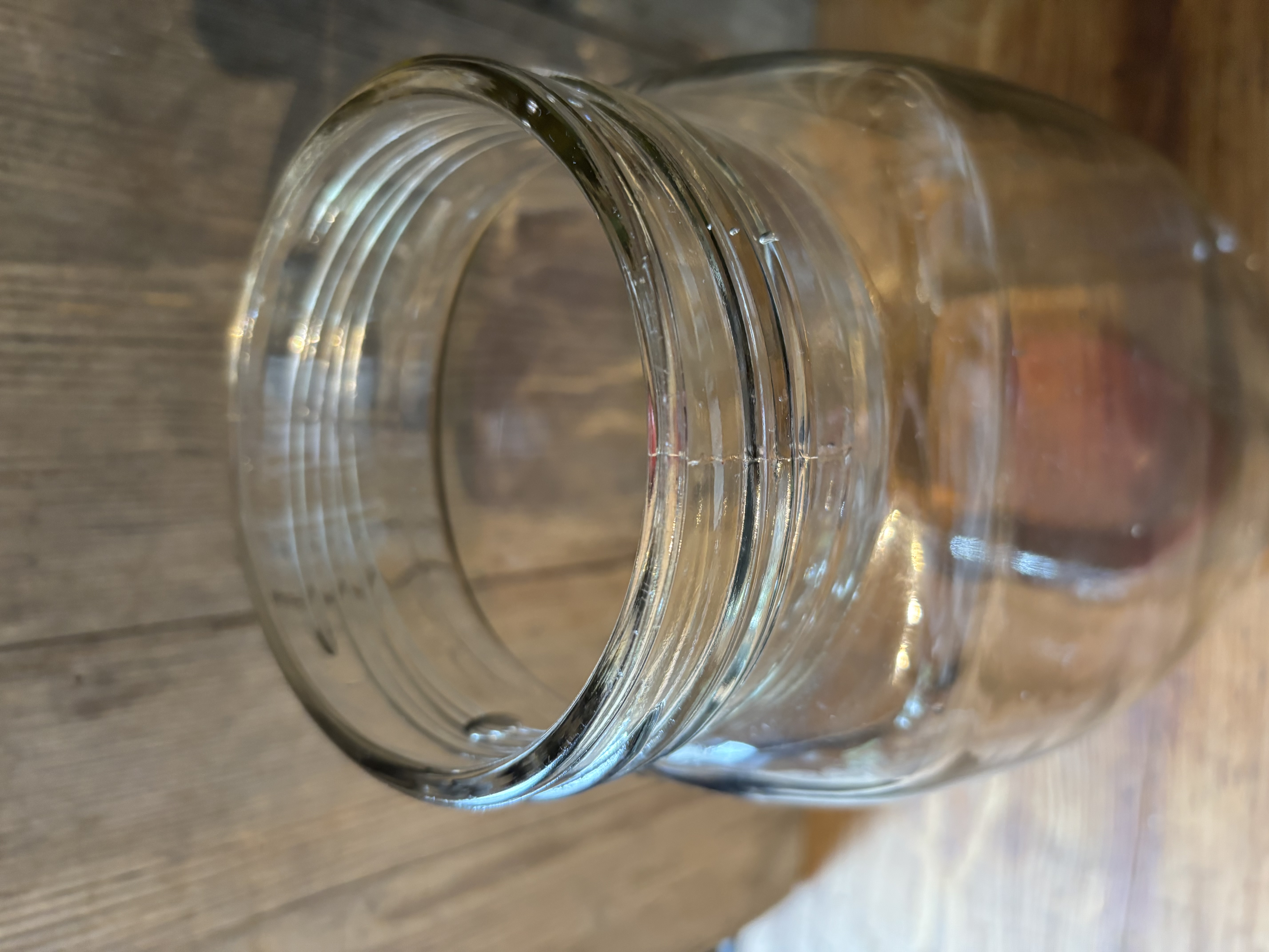 Glazen voorraadpot met bakelieten deksel