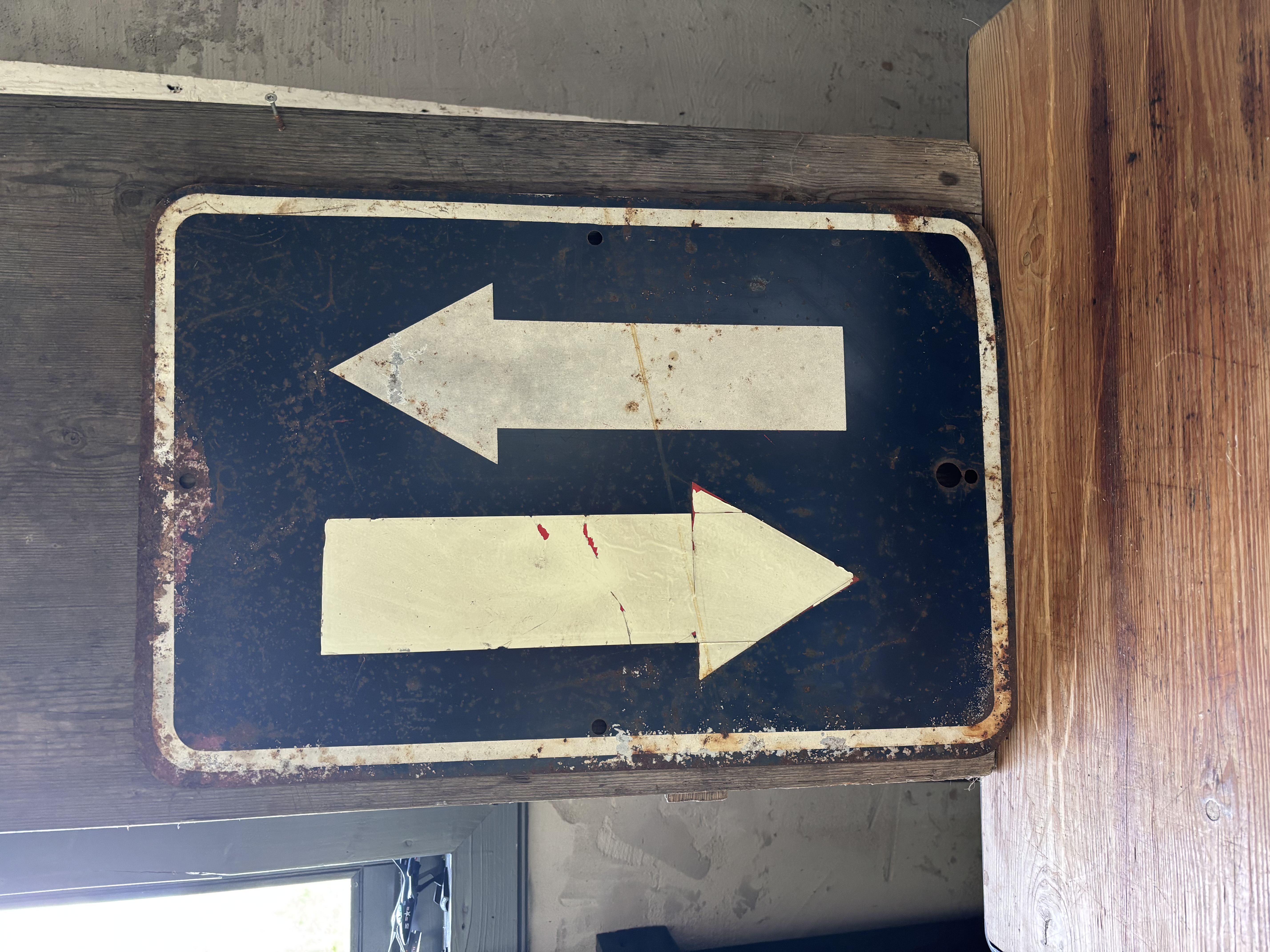 (Verkocht)Verkeersbord pijlen