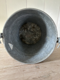 (Verkocht)Prima zinken emmer