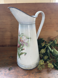 Grote bloemen emaille waterkan
