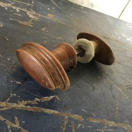 Dubbele houten knop nr 20