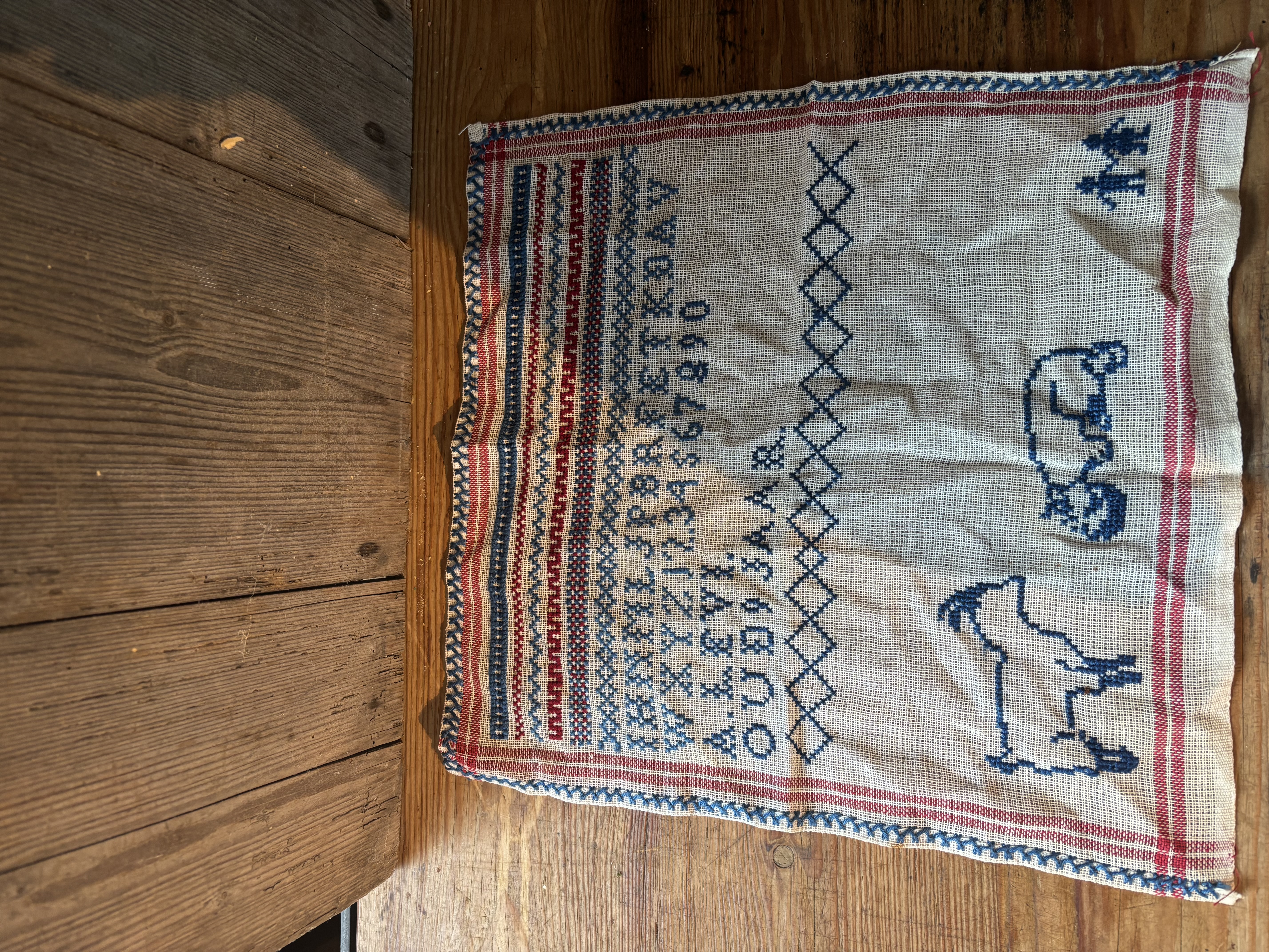 Merklapje met blauw en dieren