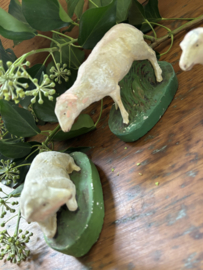 Drie schapen gips