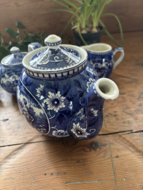 Teadrinker koffiepot ,suiker en melk stelletje