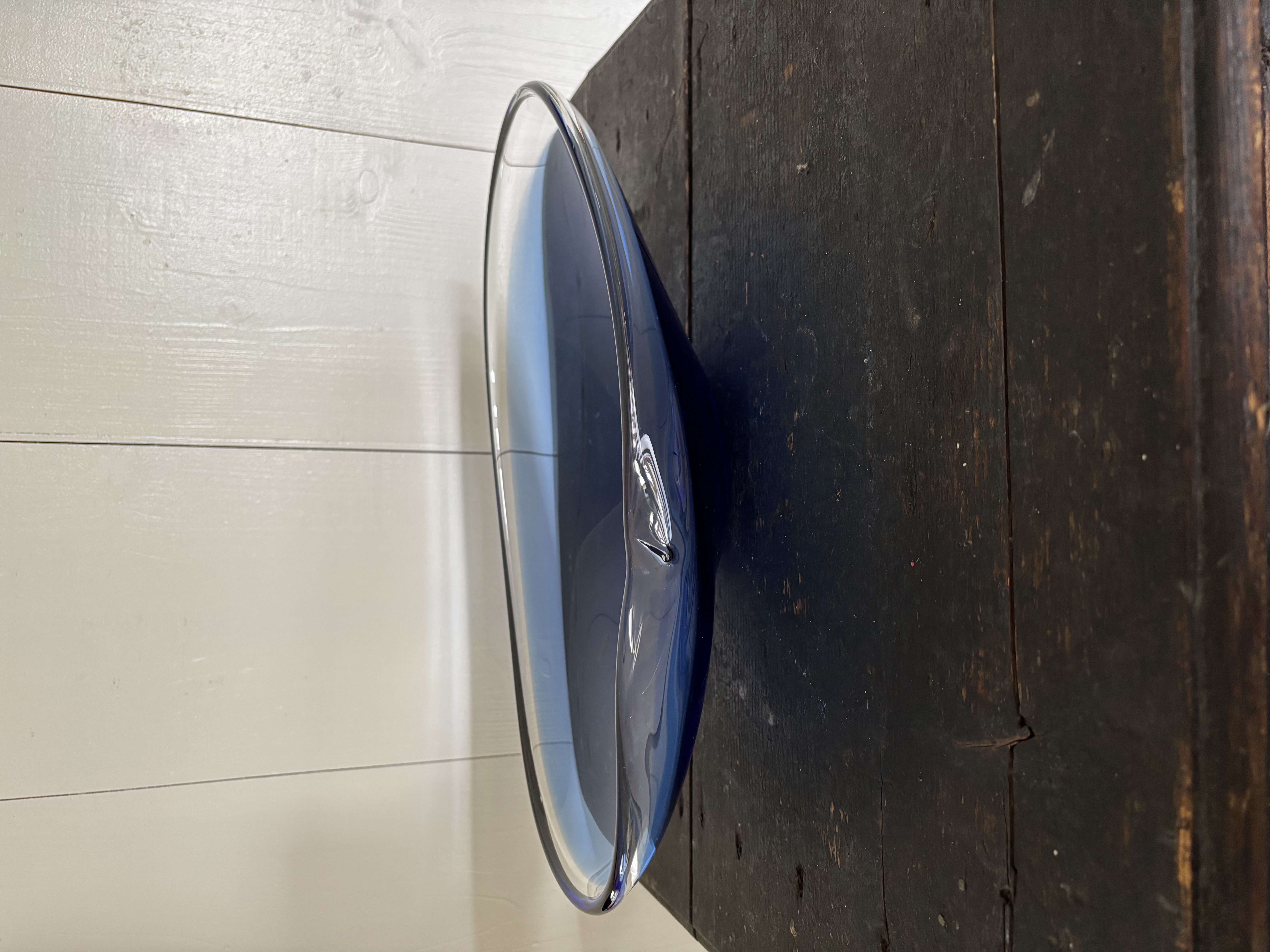 Blauwe glas schaal