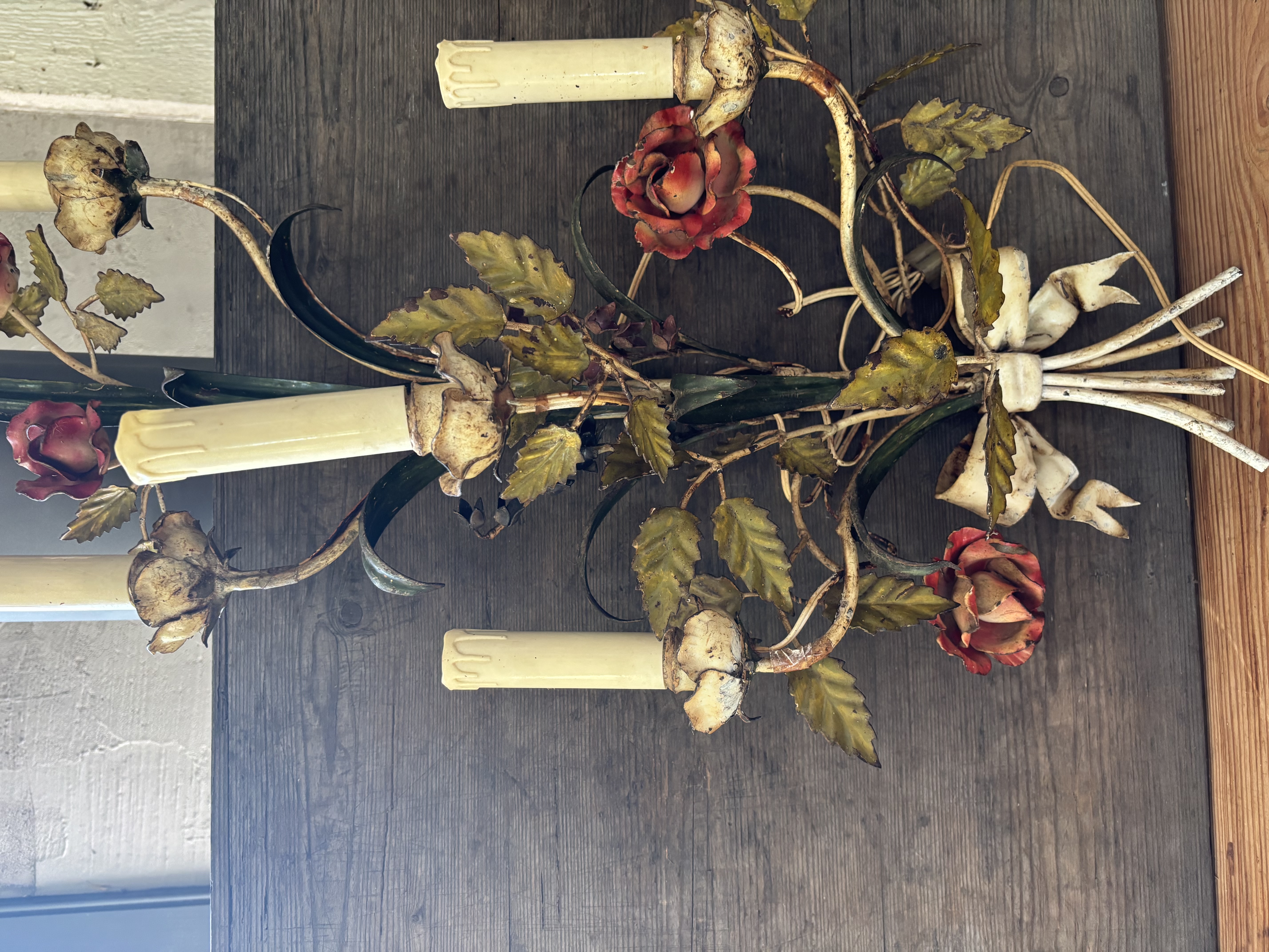 (Verkocht)Prachtige oude wand  bloemenlamp