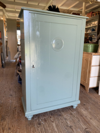 (Verkocht)Groen spekkastje.