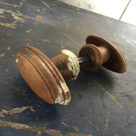 Dubbele houten knop nr 20