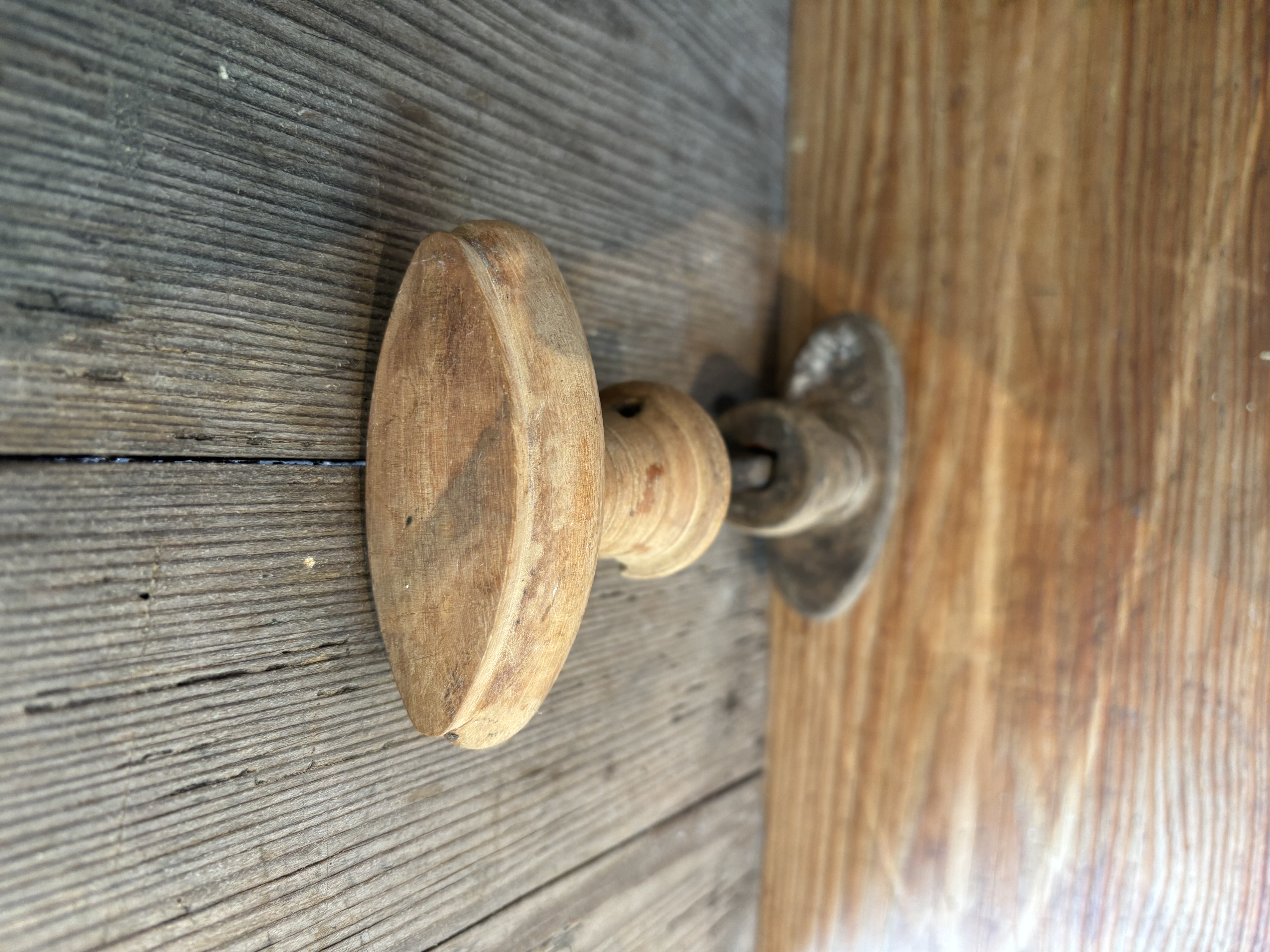 Dubbele houten knop nr 4