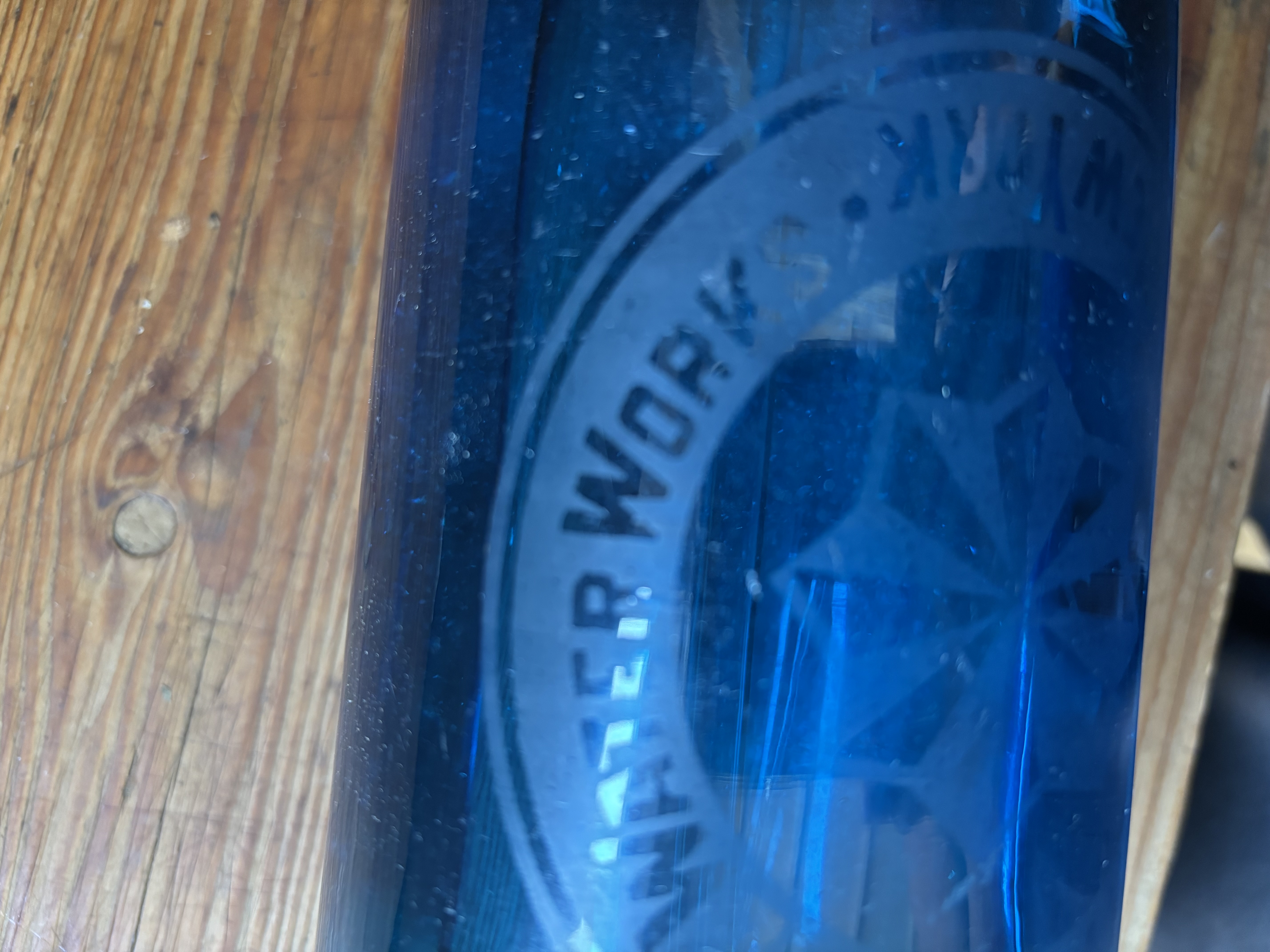 (Verkocht)Spuitfles blauw New York