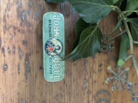 John bull doosje met inhoud