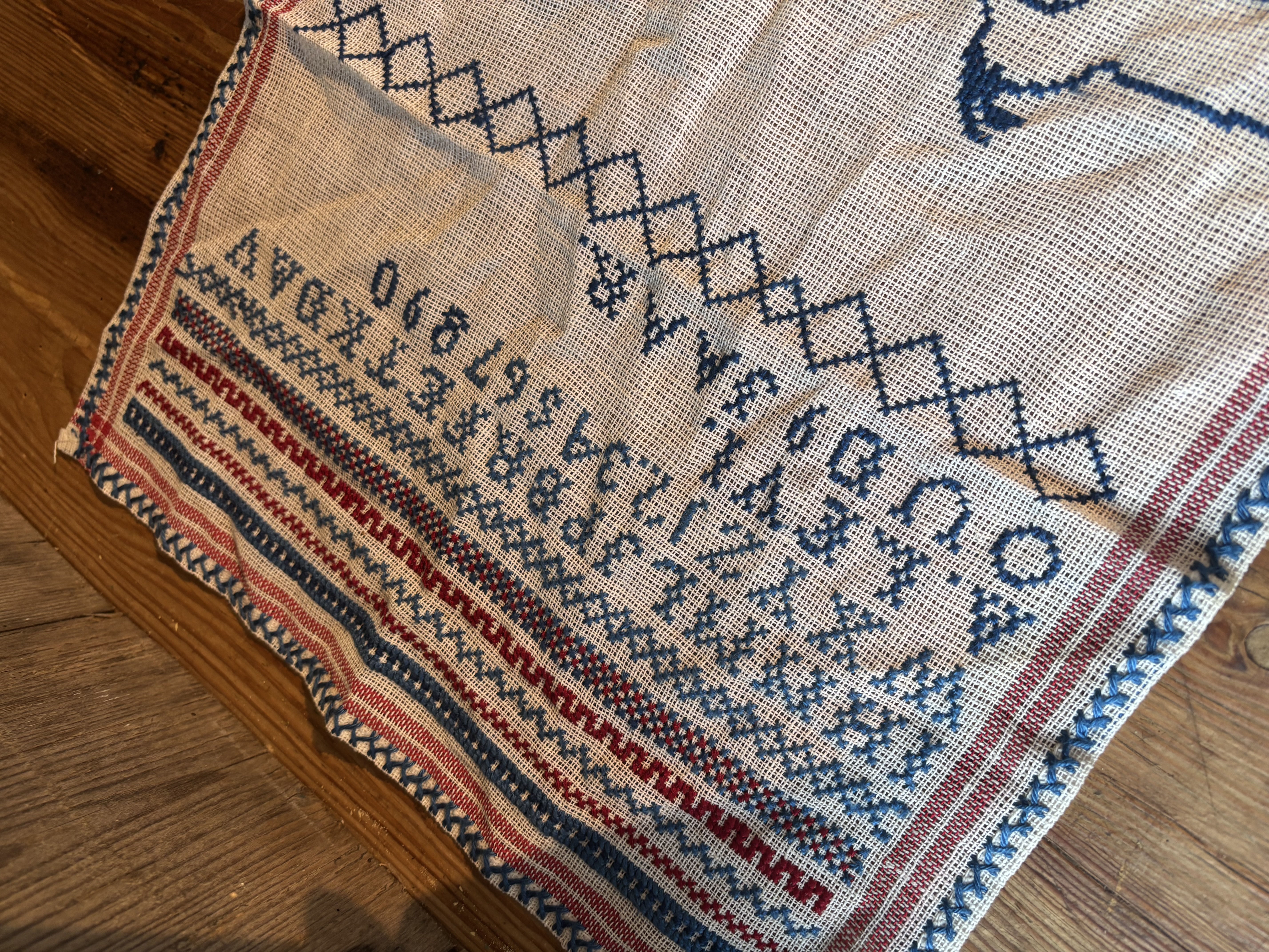 Merklapje met blauw en dieren