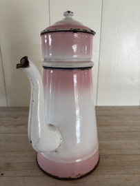 Roze koffiepot met opstand