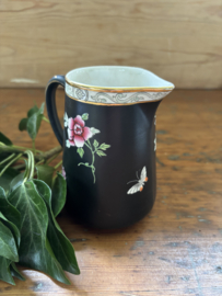Zwart bloemenkannetje