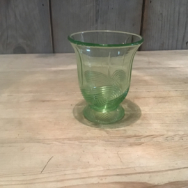 Groen lepelvaasje