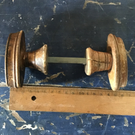 Houten dubbele knop nr 7