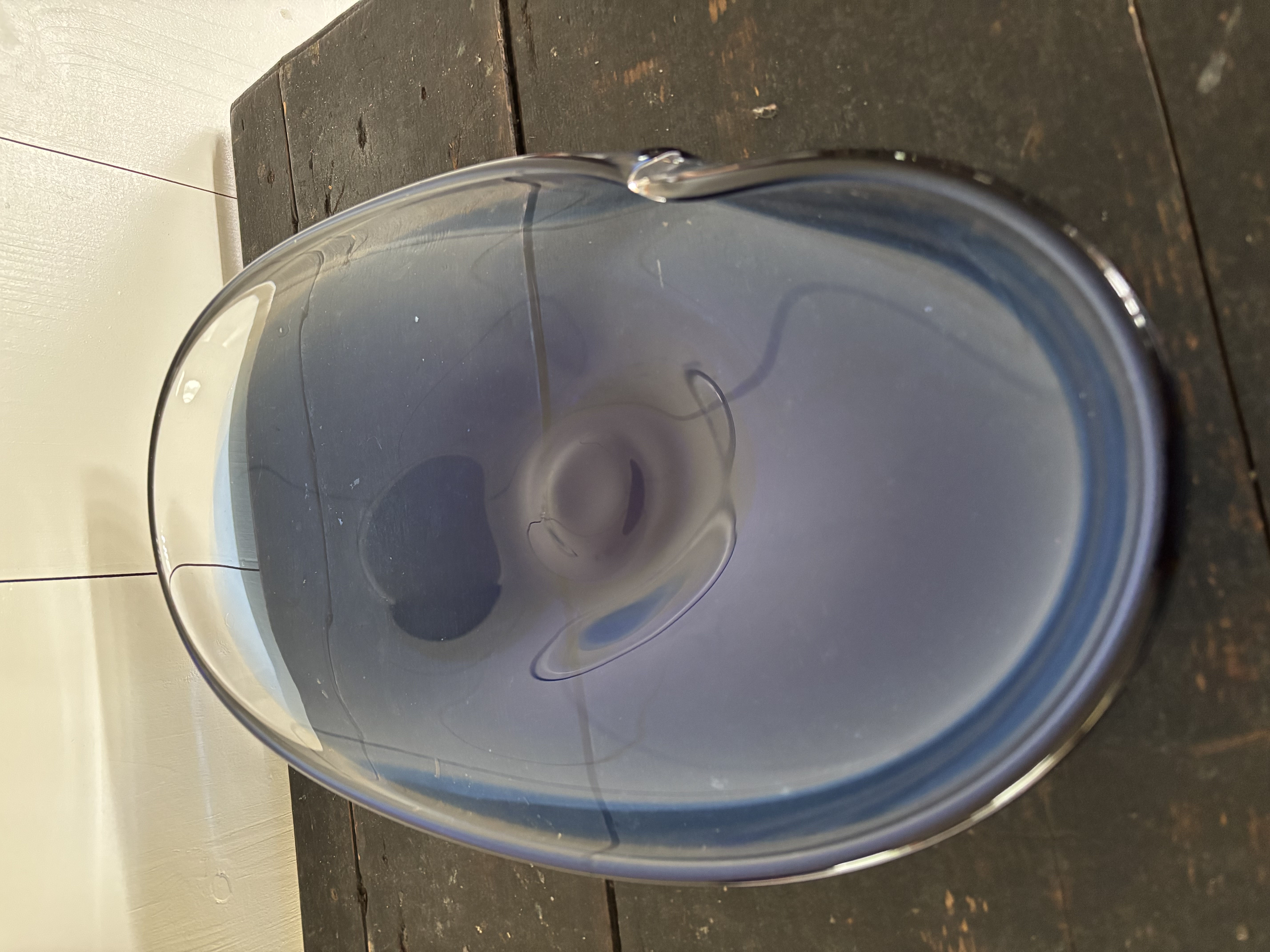 Blauwe glas schaal