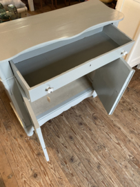 Biedemeier meidenkastje met bovenla.