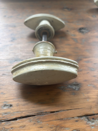 Dubbele wit houten deurknop