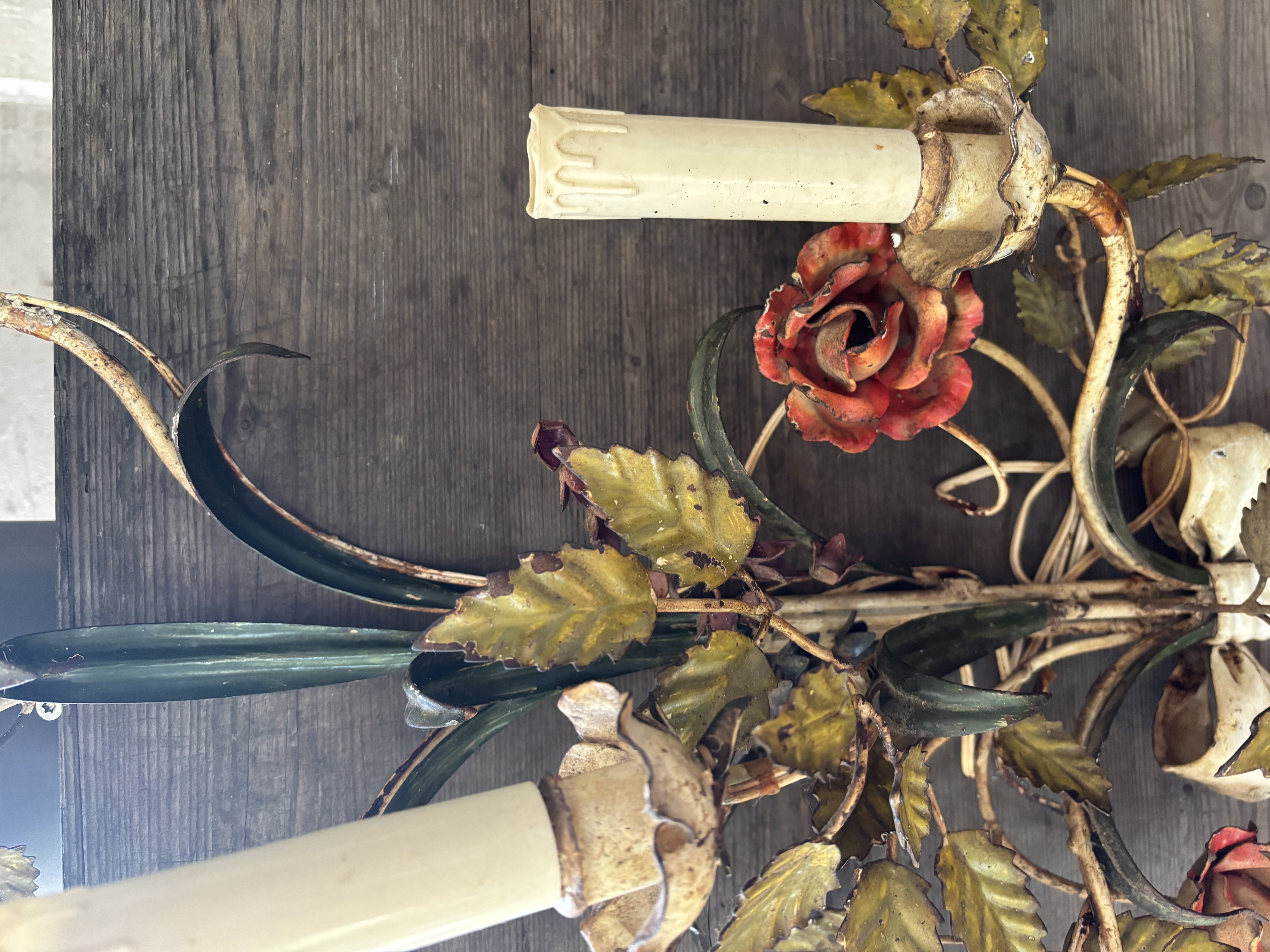 (Verkocht)Prachtige oude wand  bloemenlamp