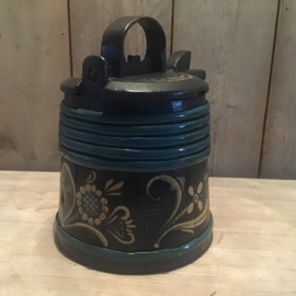Zweeds folk art waterkan