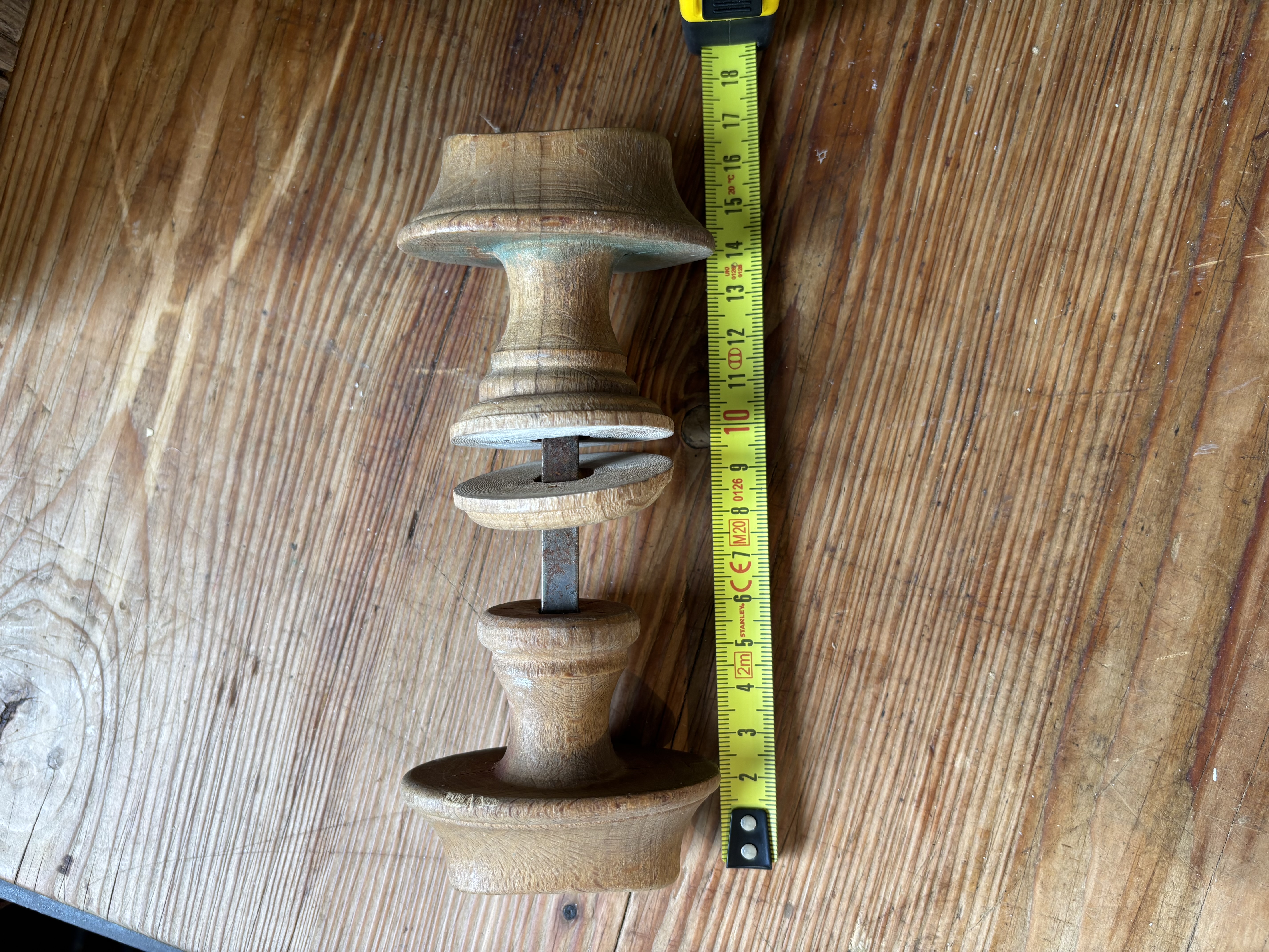 Dubbele knop met rozetten nr 12