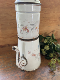 Grote koffiepot met opstand