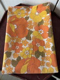 Vintage oranje bloemen sloop