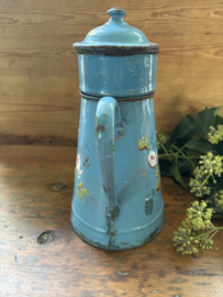 Blauwe bloemen kan met opstand