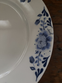 Grote borden blauwe bloem