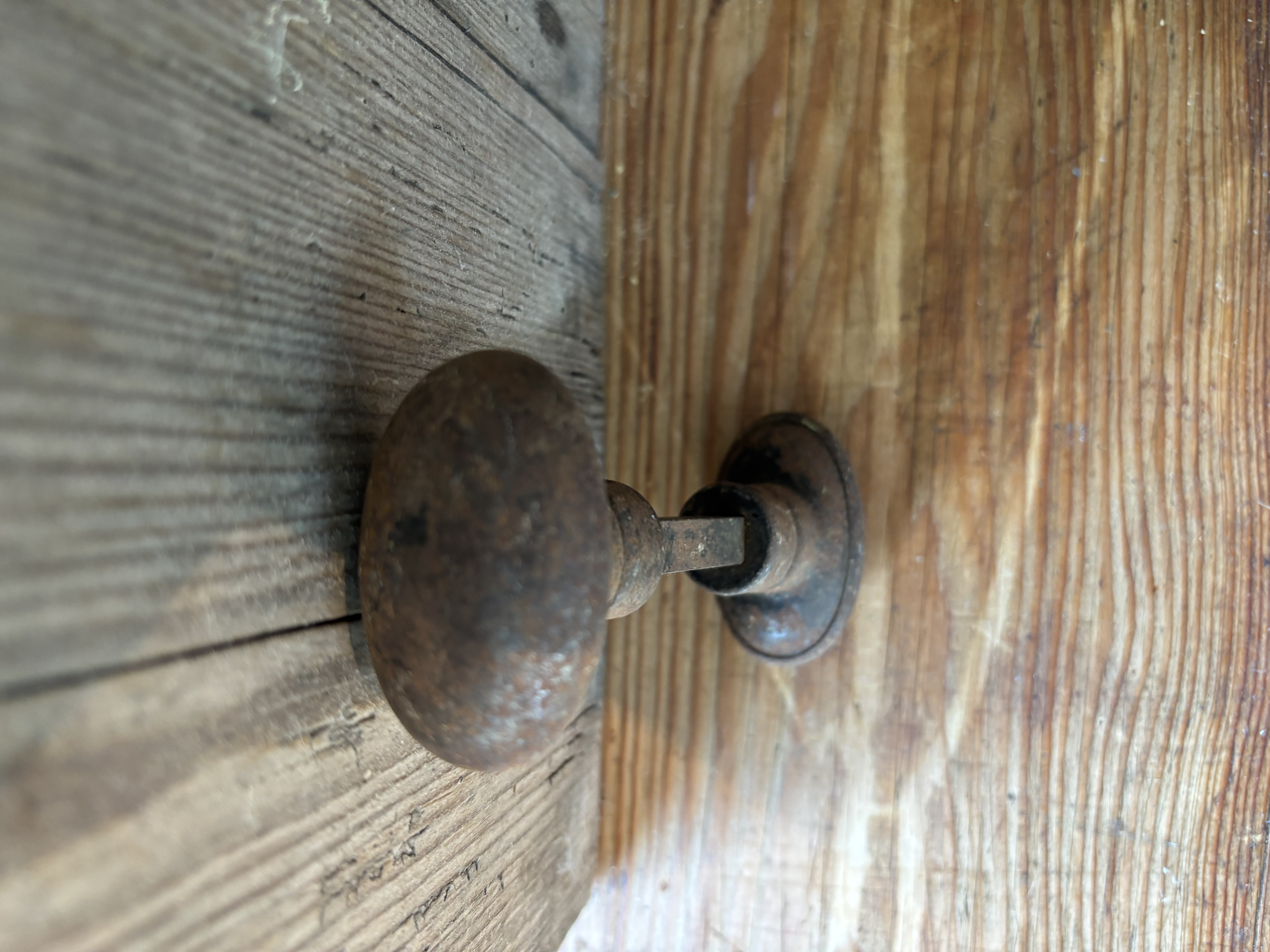 IJzeren deurknoppen dubbel stel nr 17