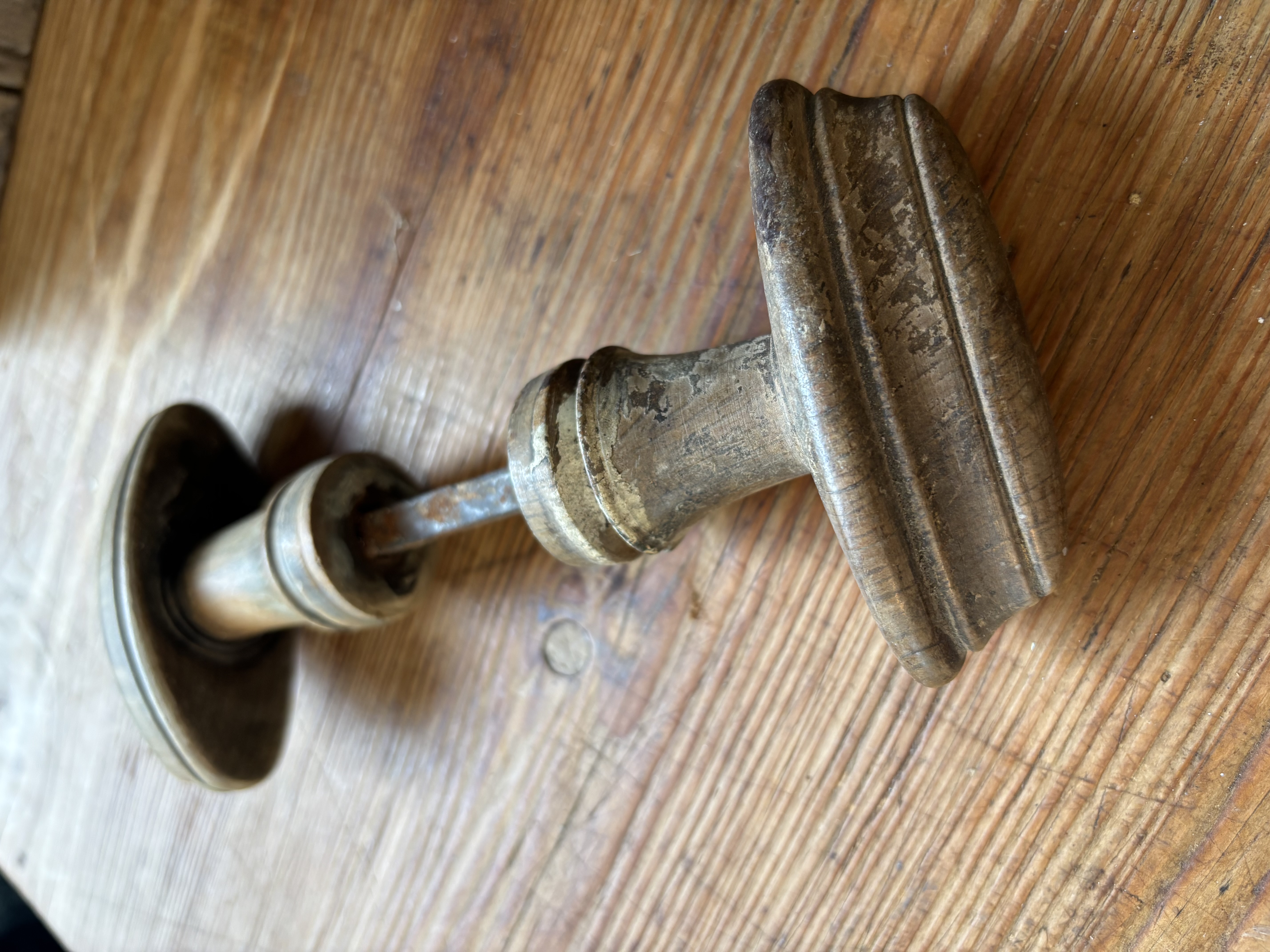 Houten dubbele knop nr 10