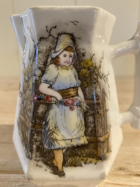 Oud porceleinen kannetje