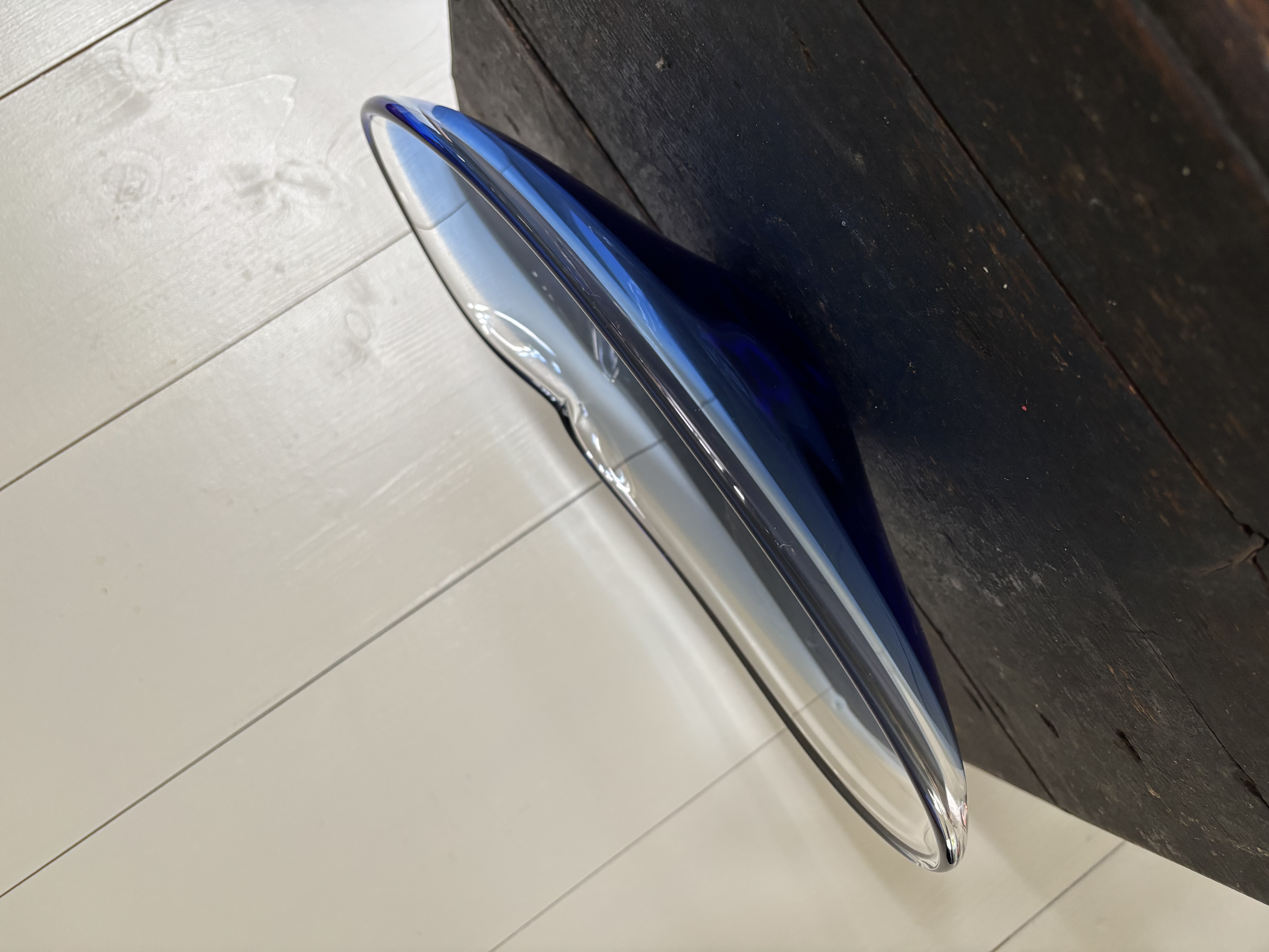 Blauwe glas schaal