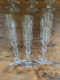 6 champagne flutes